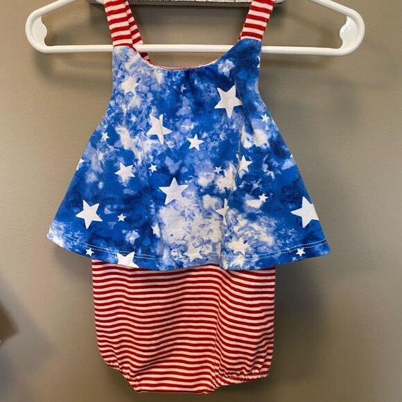 Bundle (2) Red, White, & Blue 6 Month Baby Outfits and (1) 6-9M Outfit - Picture 5 of 7